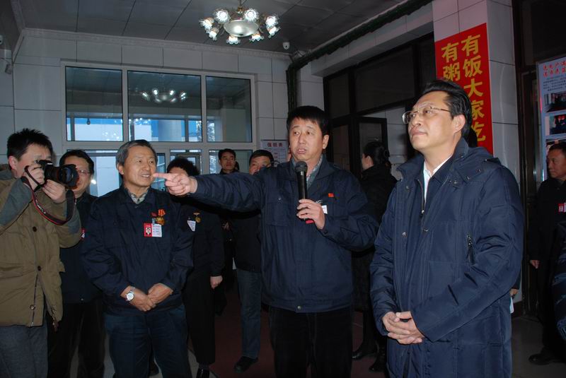 15.�����֕�ӛ���Z���Ҹ����L���I(l��ng)��(d��o)�^����˾�s�u(y��)չ